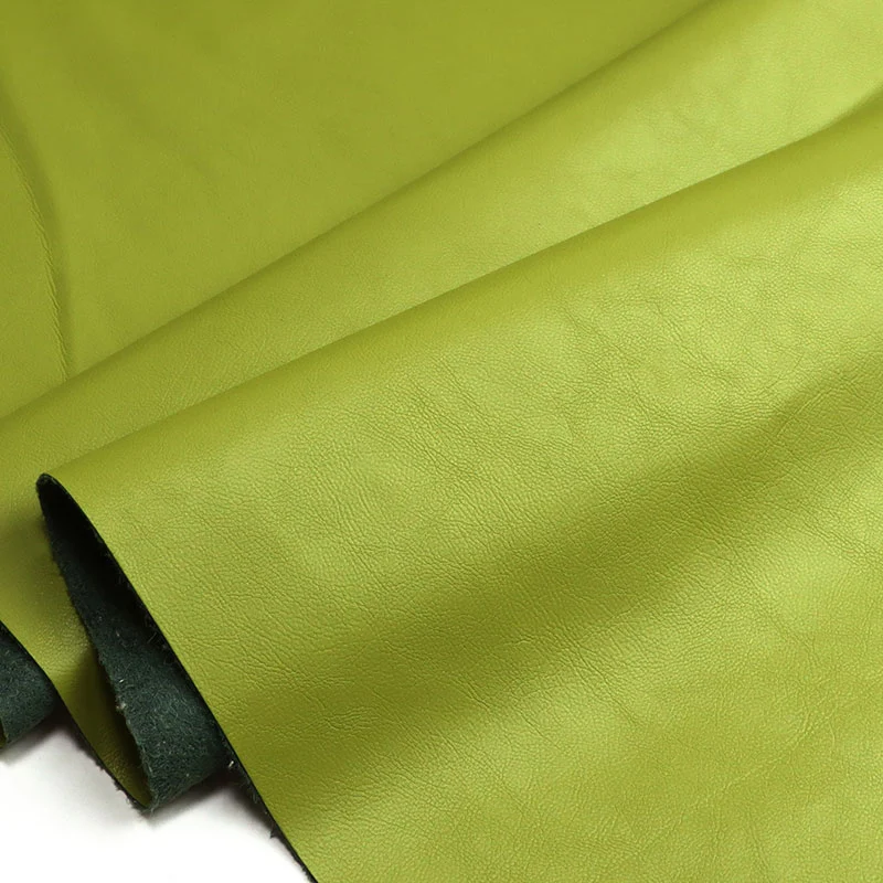 جلد سويدي بنفس اللون يدعم قماش الملابس المصنوعة من الجلد الصناعي